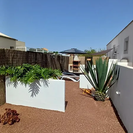 Holiday home Elisa Whit Heated Pool And Jacuzzi